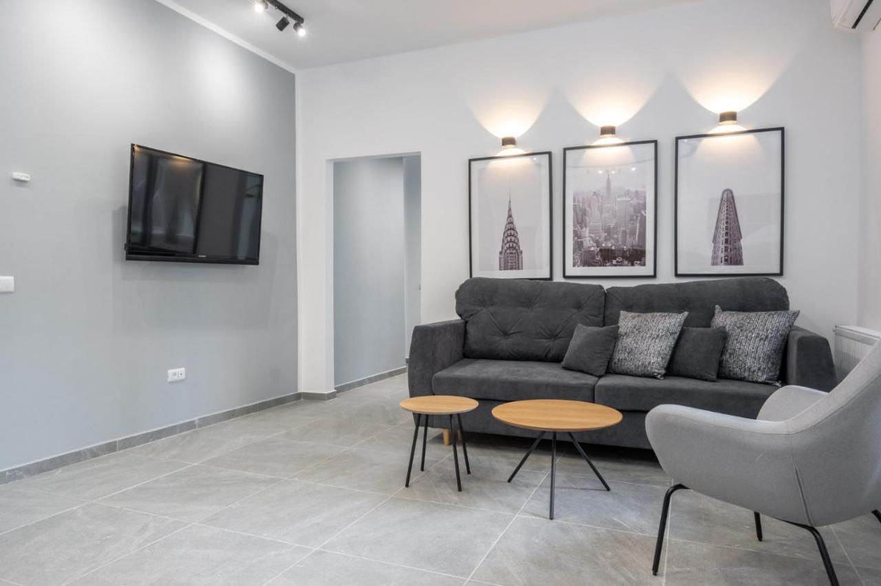 Relax Apartament In Piata Universitatii บูคาเรสต์ ภายนอก รูปภาพ