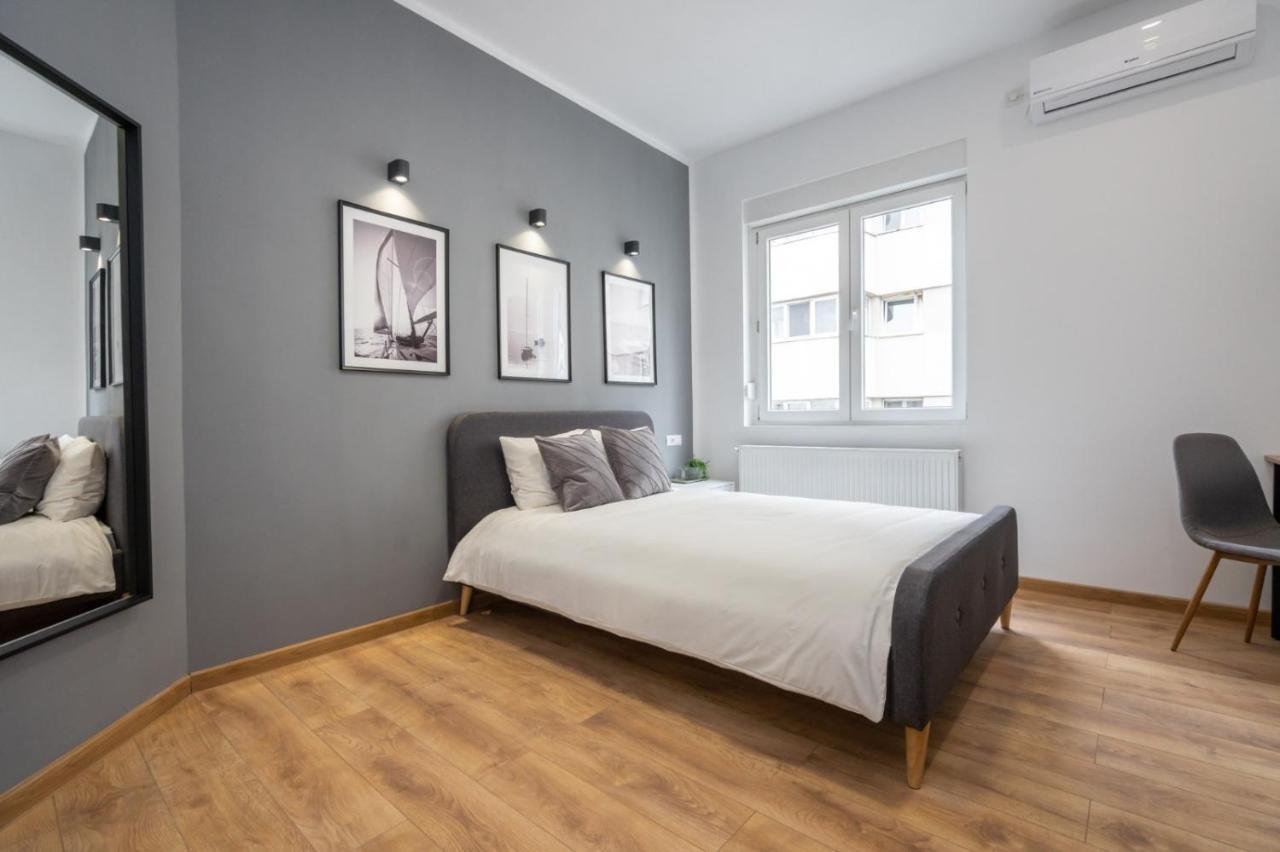Relax Apartament In Piata Universitatii บูคาเรสต์ ภายนอก รูปภาพ