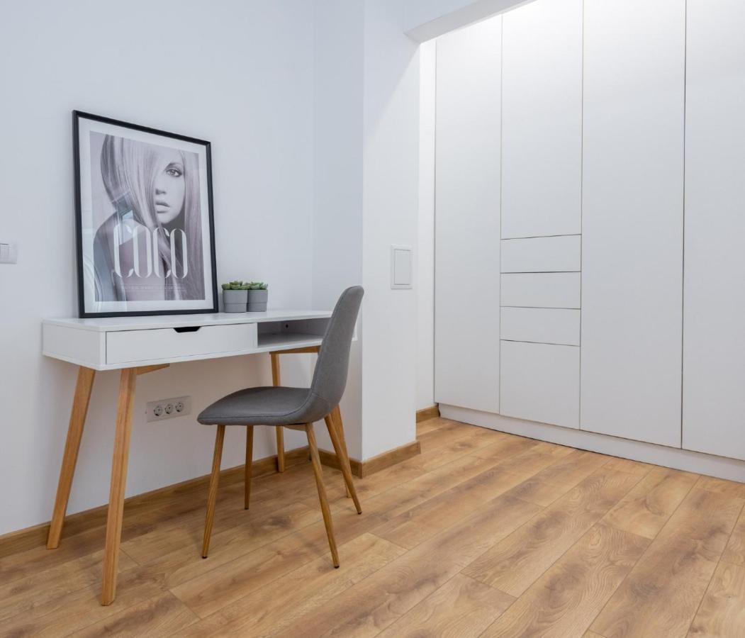 Relax Apartament In Piata Universitatii บูคาเรสต์ ภายนอก รูปภาพ