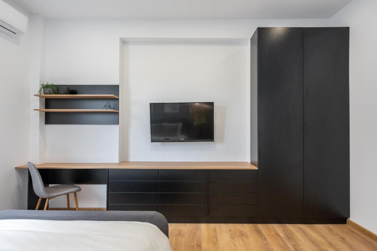 Relax Apartament In Piata Universitatii บูคาเรสต์ ภายนอก รูปภาพ
