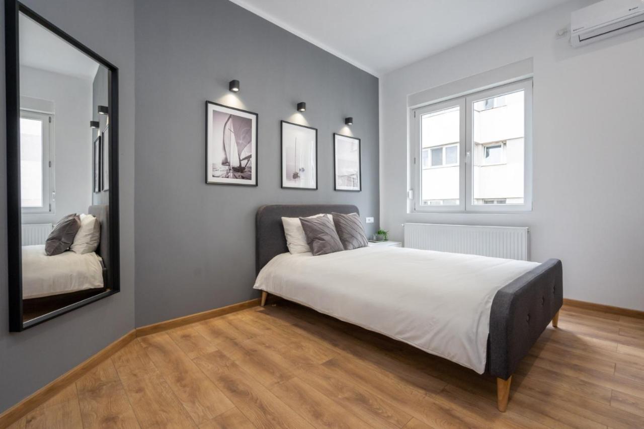 Relax Apartament In Piata Universitatii บูคาเรสต์ ภายนอก รูปภาพ