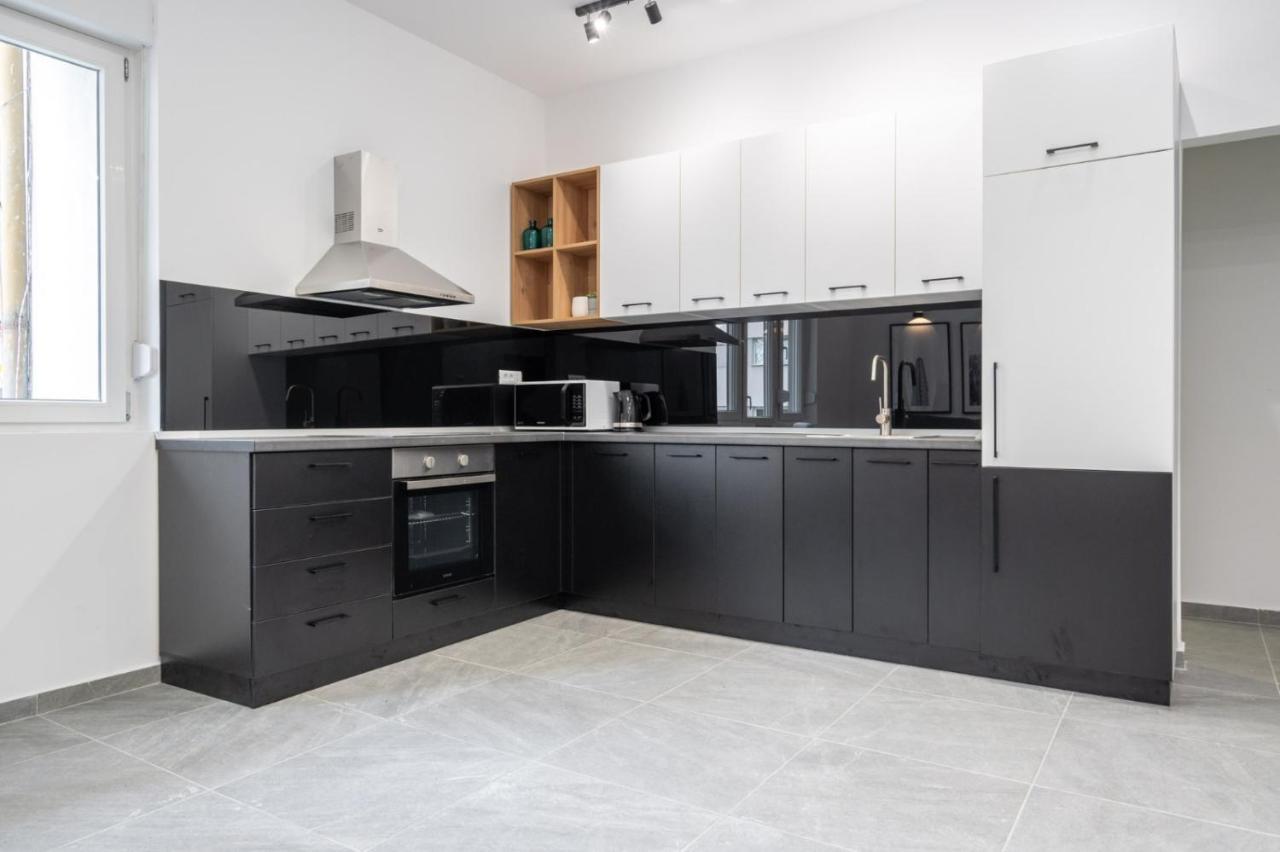 Relax Apartament In Piata Universitatii บูคาเรสต์ ภายนอก รูปภาพ
