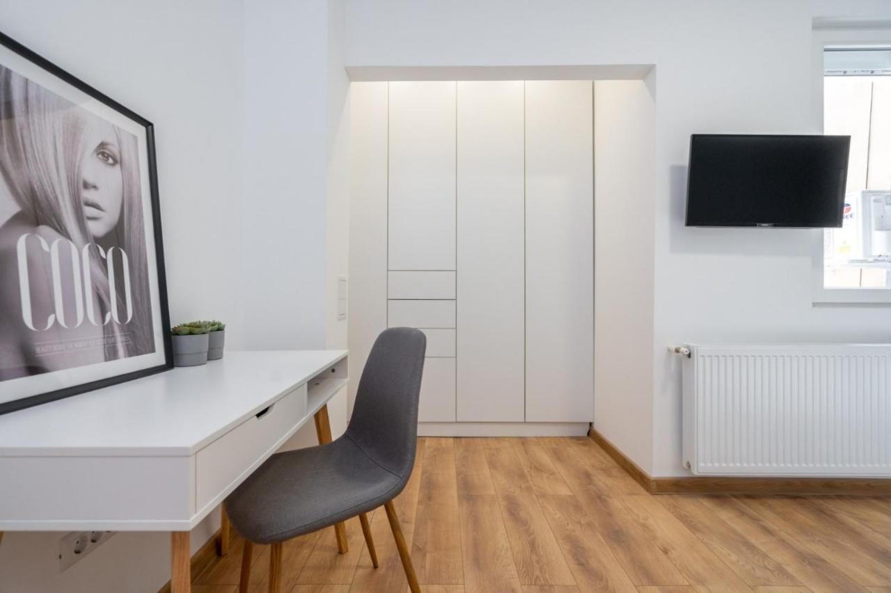 Relax Apartament In Piata Universitatii บูคาเรสต์ ภายนอก รูปภาพ